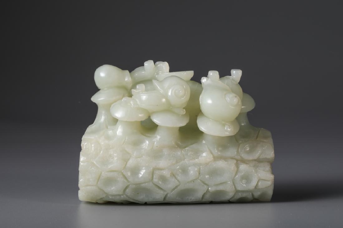 HETIAN JADE CARVED DECORATION (1 of 5)