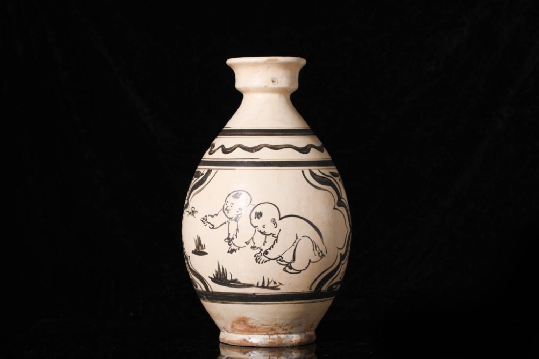 WHITE GLAZED BOTTLE (1 of 5)