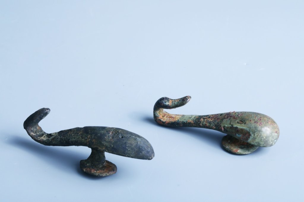 BRONZE HOOK (PAIR) (1 of 5)