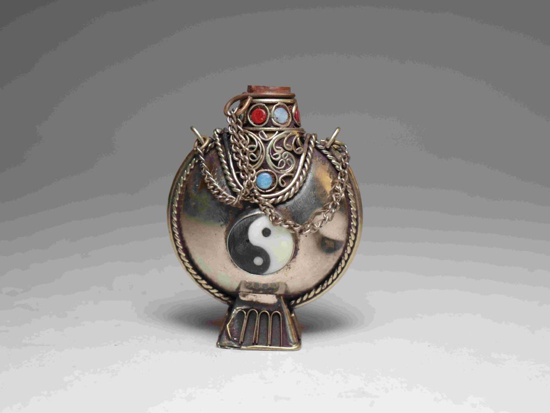 OLD COPPER SNUFF BOTTLE (1 of 6)