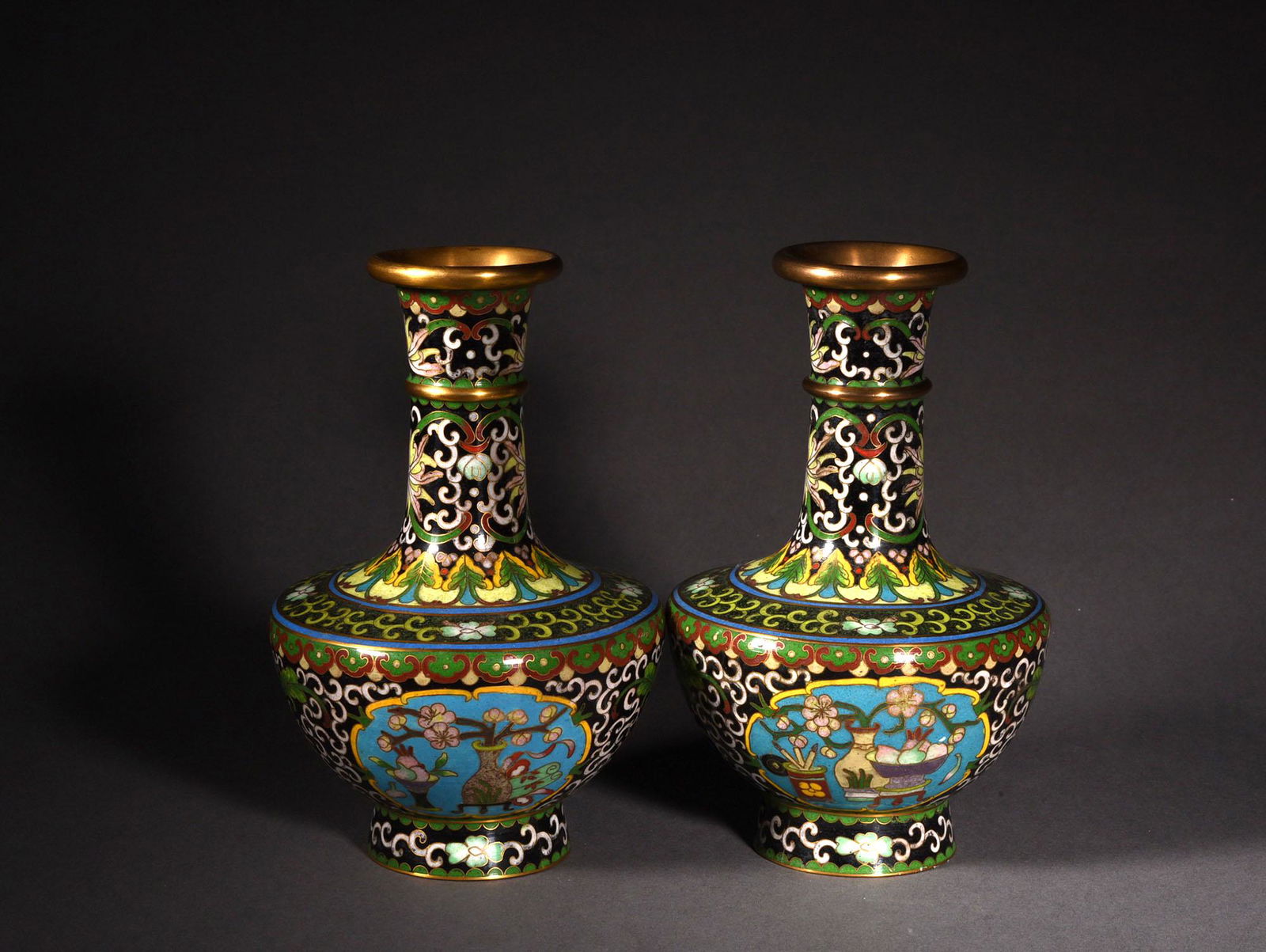 A PAIR OF CLOISONNE ENAMEL VASES, 19TH CENTURY (1 of 3)