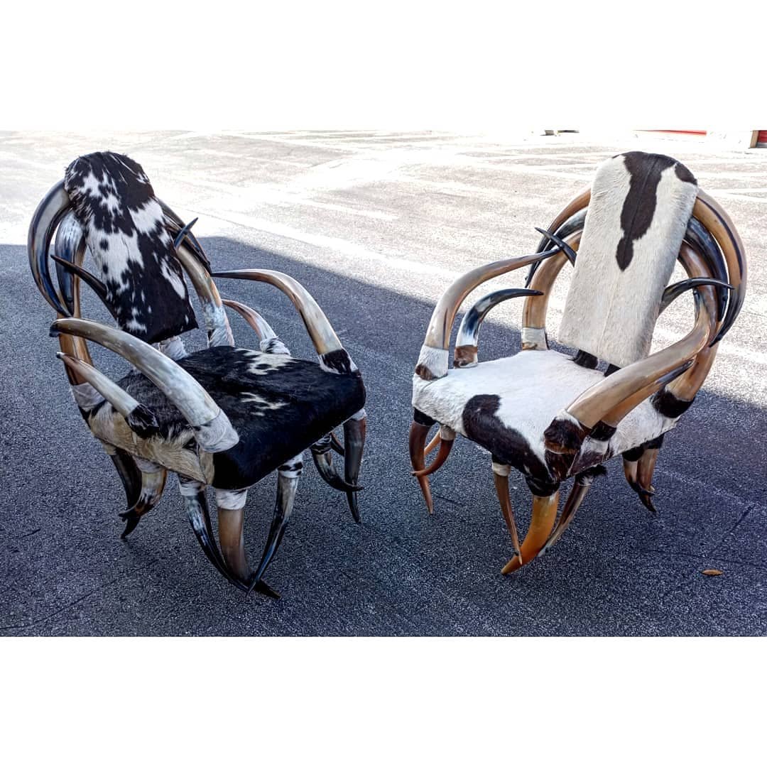 Large Scale Cowhide Texas Longhorn Chairs (1 of 6)