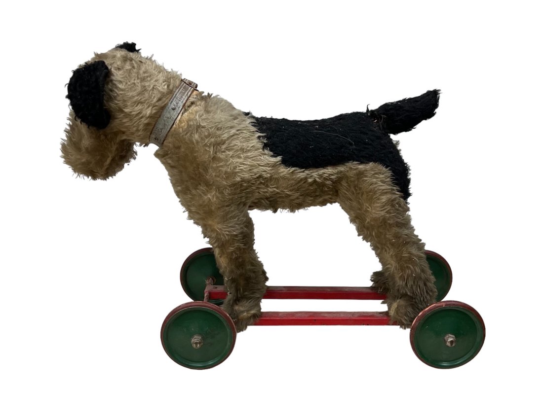 Vintage Steiff Terrier On Wheels (1 of 6)