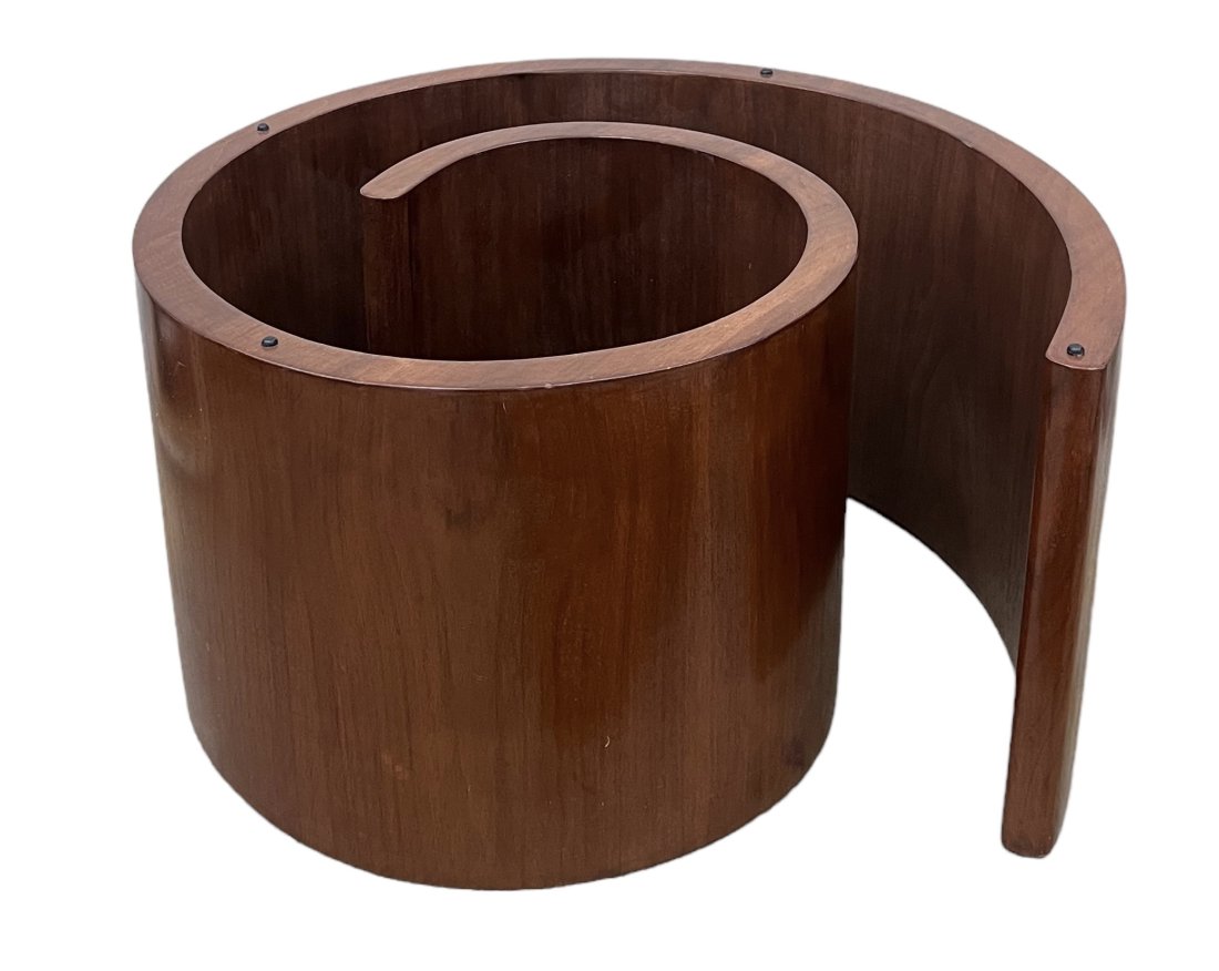 Mid-Century Vladimir Kagan Walnut Snail Table: 25 x 14.5 in