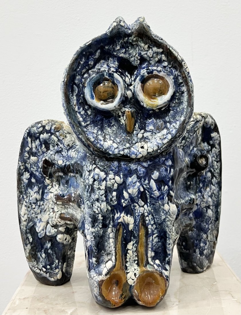 Vintage Modernist Schaffenacker Ceramic Owl: 11 x 9 x 4 in