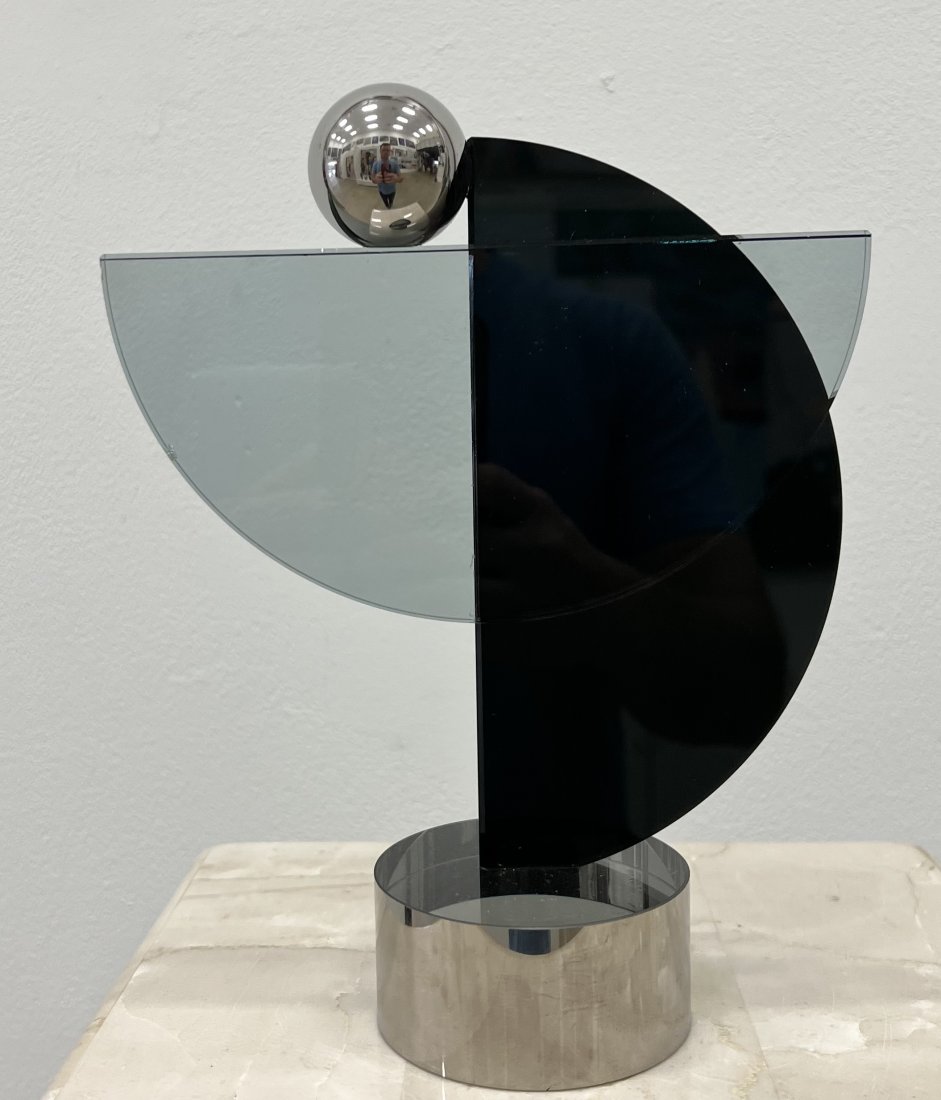 Contemporary Art Deco Geometric Glass Sculpture: Size 9 x 7.5 x 3 in