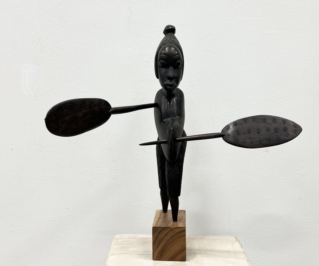Carved African Wood Sculpture: Size 17 x 17 x 4 in