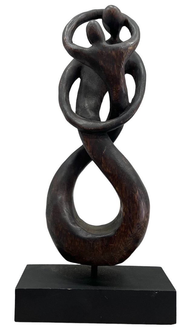 Mid-Century Modern Figural Wood Sculpture: Size 17 x 8 x 4 in