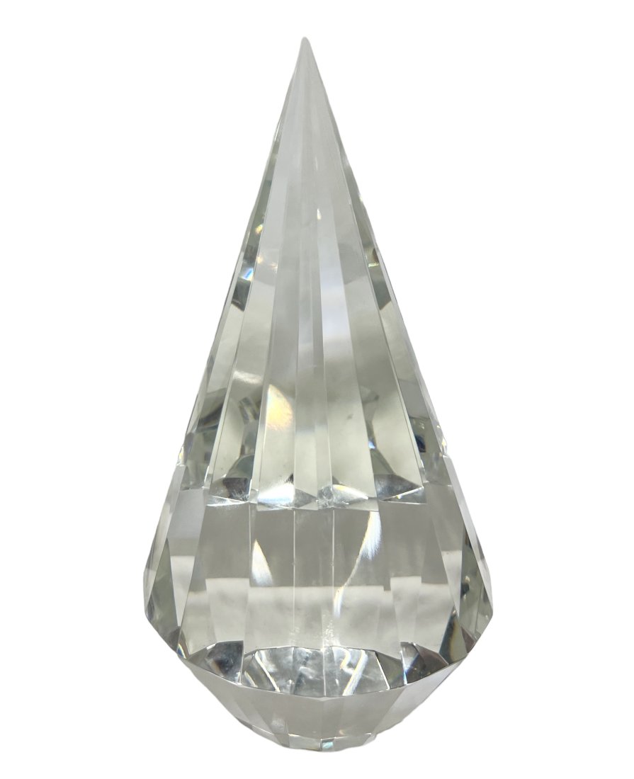 Contemporary Cut Glass Sculpture: 9 x 6 in