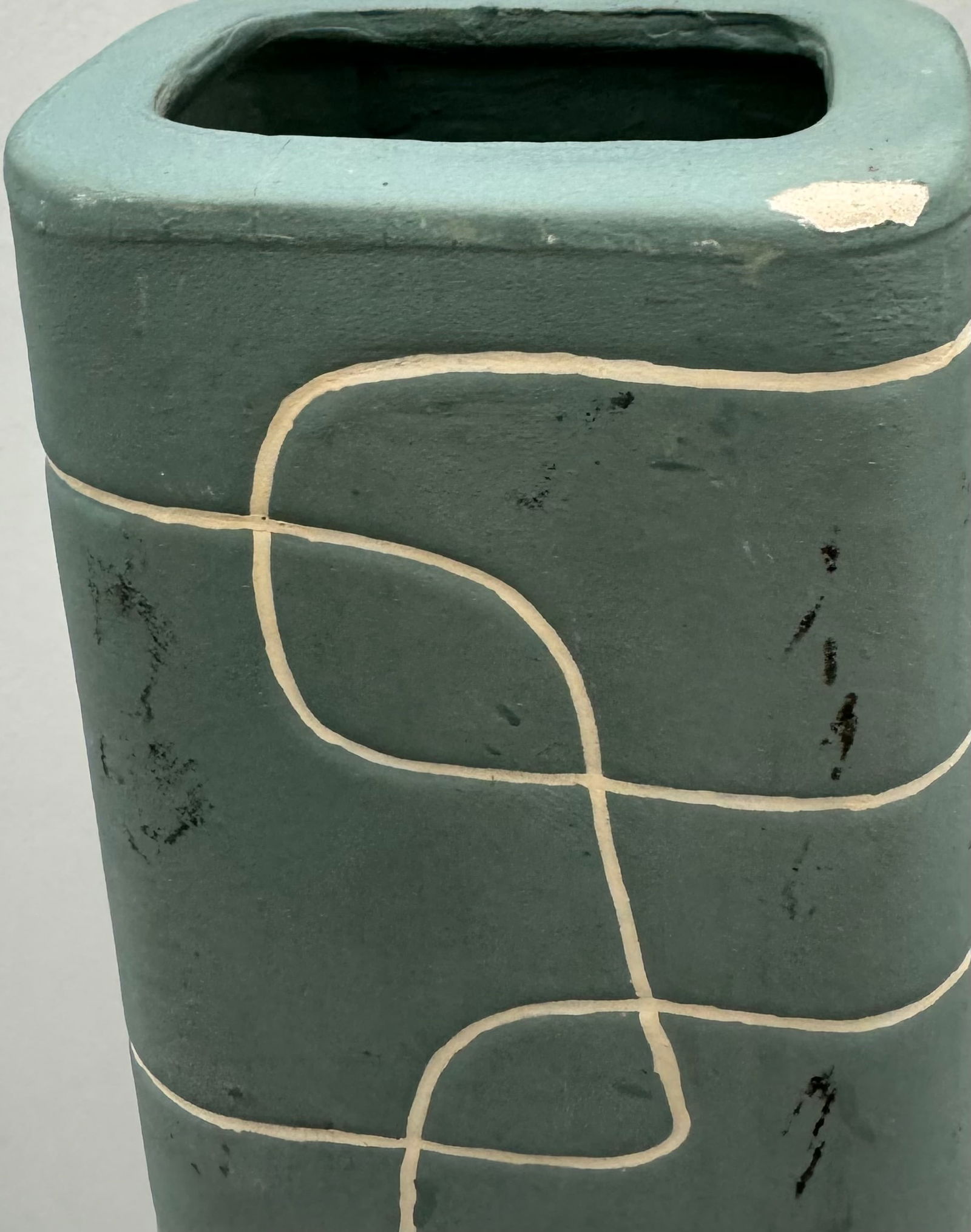 Modernist Linear Abstract Design Ceramic Vase - 5