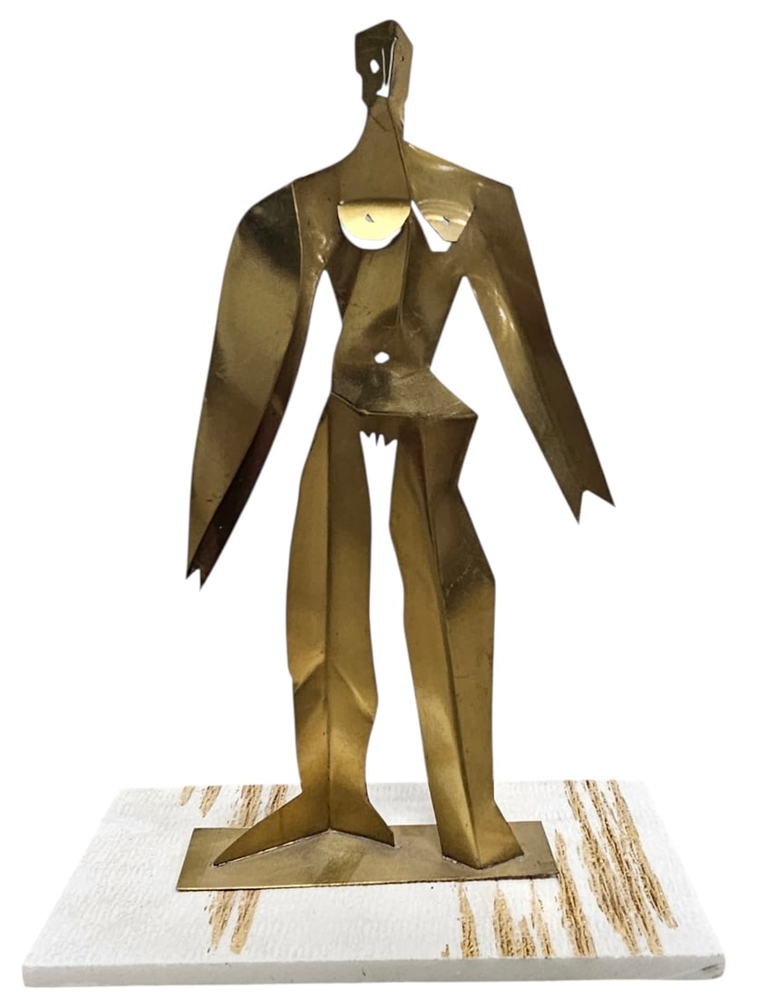 Cubist Sculpture: Size 8 3/4 x 4 1/4 x 11 3/4 in