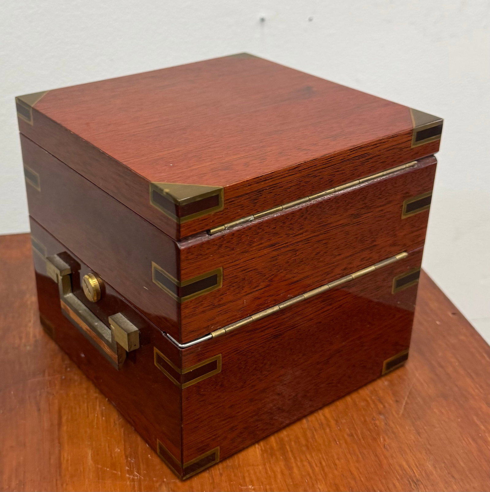 Breguet Quartz Marine Chronometer / Deck Clock With Wooden Box - 8