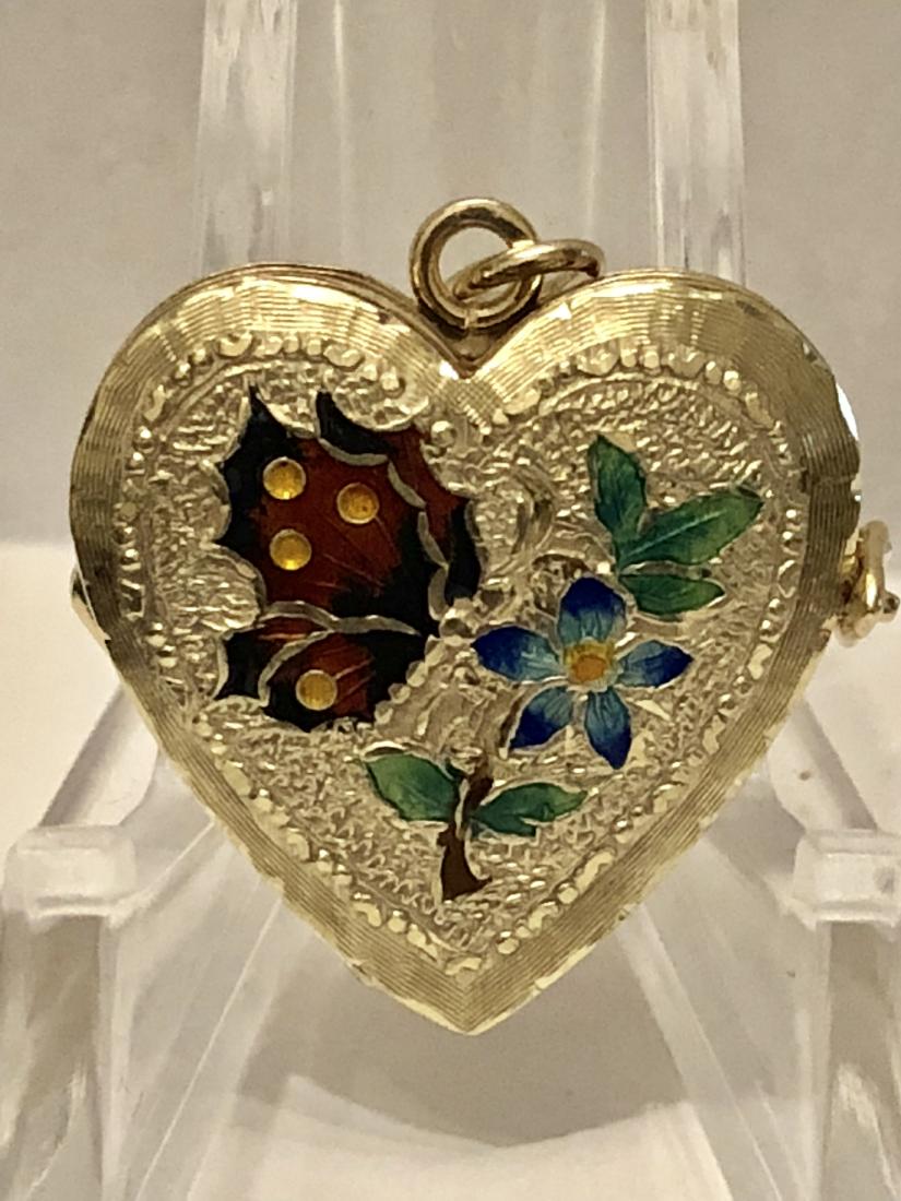 ANTIQUE 14K GOLD HAND ENAMELED HEART LOCKET PENDANT. (1 of 4)