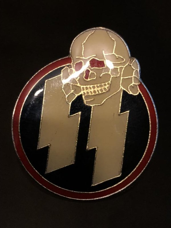 GERMAN WW2 SS PANZER DEATH-SKULL PIN: GERMAN WW2 SS PANZER DEATH-SKULL PIN. PLEASE VIEW PICTURES.