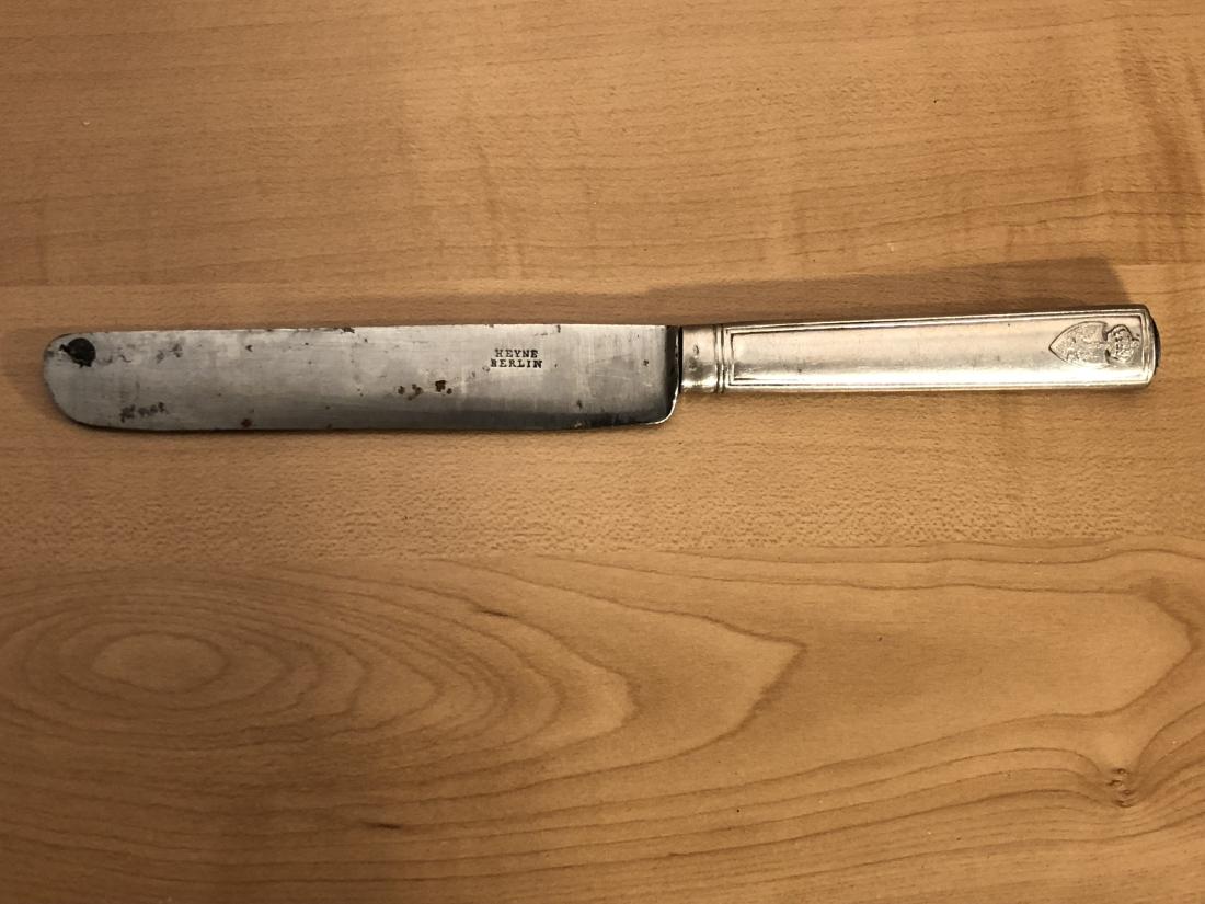 WW1 PRUSSIAN HEYNE BERLIN KNIFE: WW1 PRUSSIAN HEYNE BERLIN KNIFE. IN EXCELLENT OVERALL SHAPE AND CONDITION.