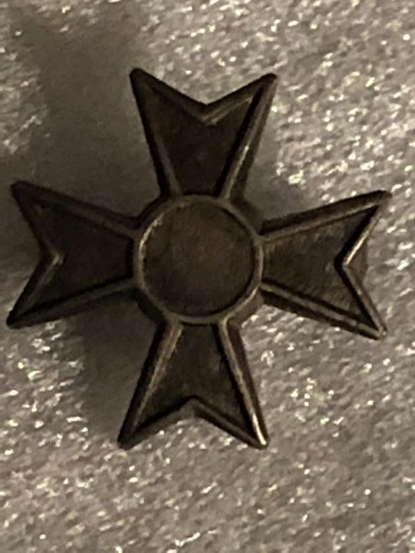 WW2 GERMAN IRON CROSS PIN