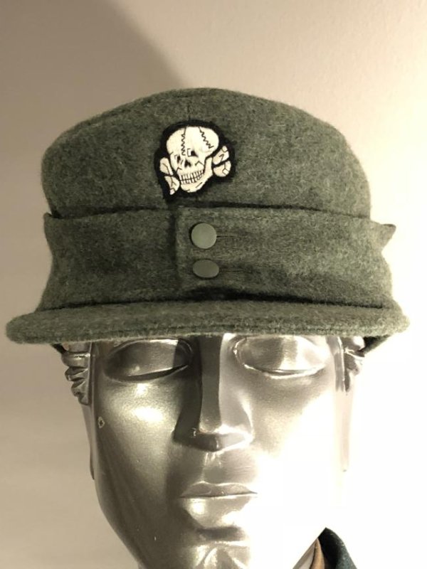 WW2 GERMAN WAFFEN SS OFFICERS M43 CAP: WW2 GERMAN WAFFEN SS OFFICERS M43 CAP. IN EXCELLENT SHAPE AND OVERLL CONDITION. SHOWS SIGNS OF HEAVY USAGE. PLESE VIEW ALL PICTURES. A GREAT ADDITION TO YOUR COLLECTION.