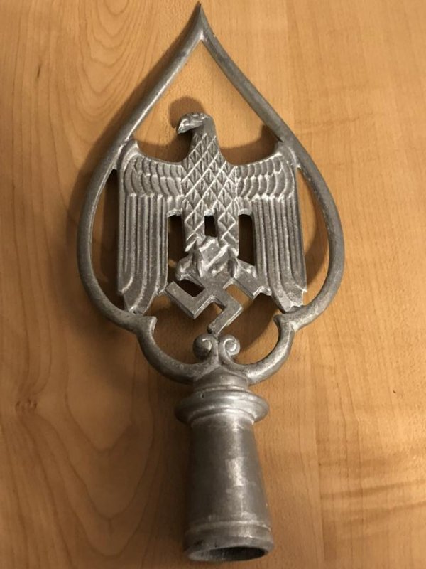 RARE WW2GERMAN NAZI EAGLE FLAG POST: RARE WW2GERMAN NAZI EAGLE FLAG POST. IN MINT SHAPE AND OVERALL CONDITION. A RARE FIND AND WAS BROUGHT BACK HOME BY A VET. A HIGHLY DESIREABLE AND SOUGHT AFTER ITEM. PLEASE VIEW ALL DETAILED PICTURES.