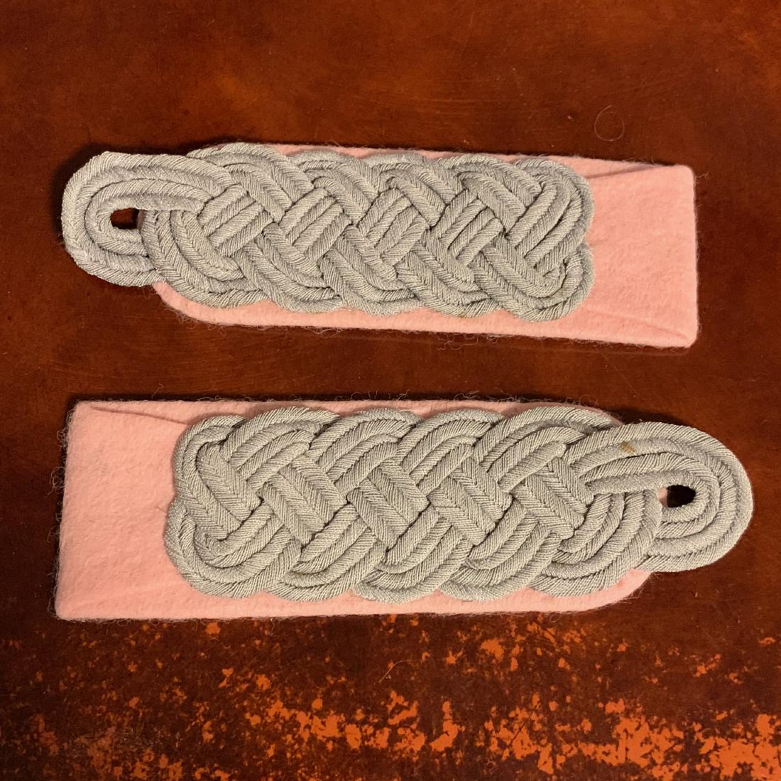RARE WW2 GERMAN SS PANZER MAJOR SHOULDER BOARDS: RARE WW2 GERMAN SS PANZER MAJOR SHOULDER BOARDS. A RARE FIND AND AN EXCELLENT ADDITION TO YOUR COLLECTION.