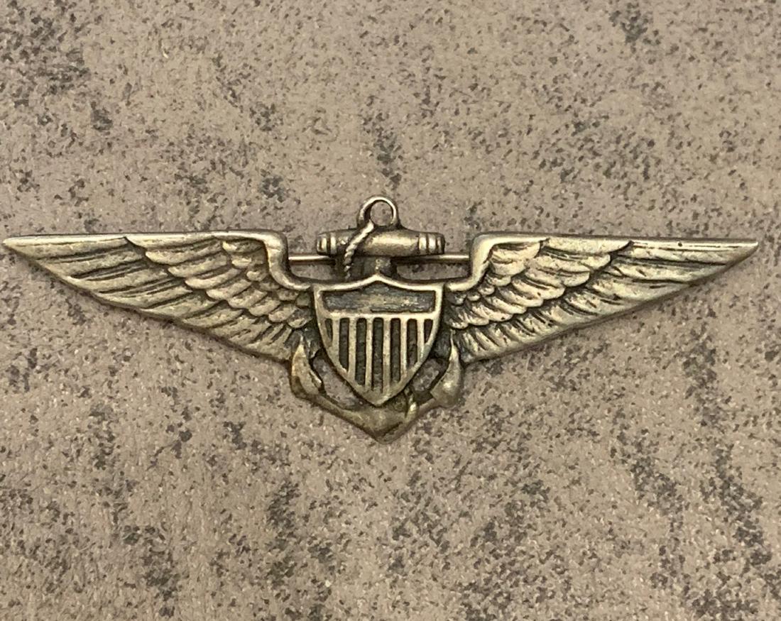 RARE WW1 U.S. AIRFORCE PILOTS WINGS: RARE WW1 U.S. AIRFORCE PILOTS WINGS. IN GOOD SHAPE AND OVERALL CONDITION. PLEASE VIEW ALL PICTURES.