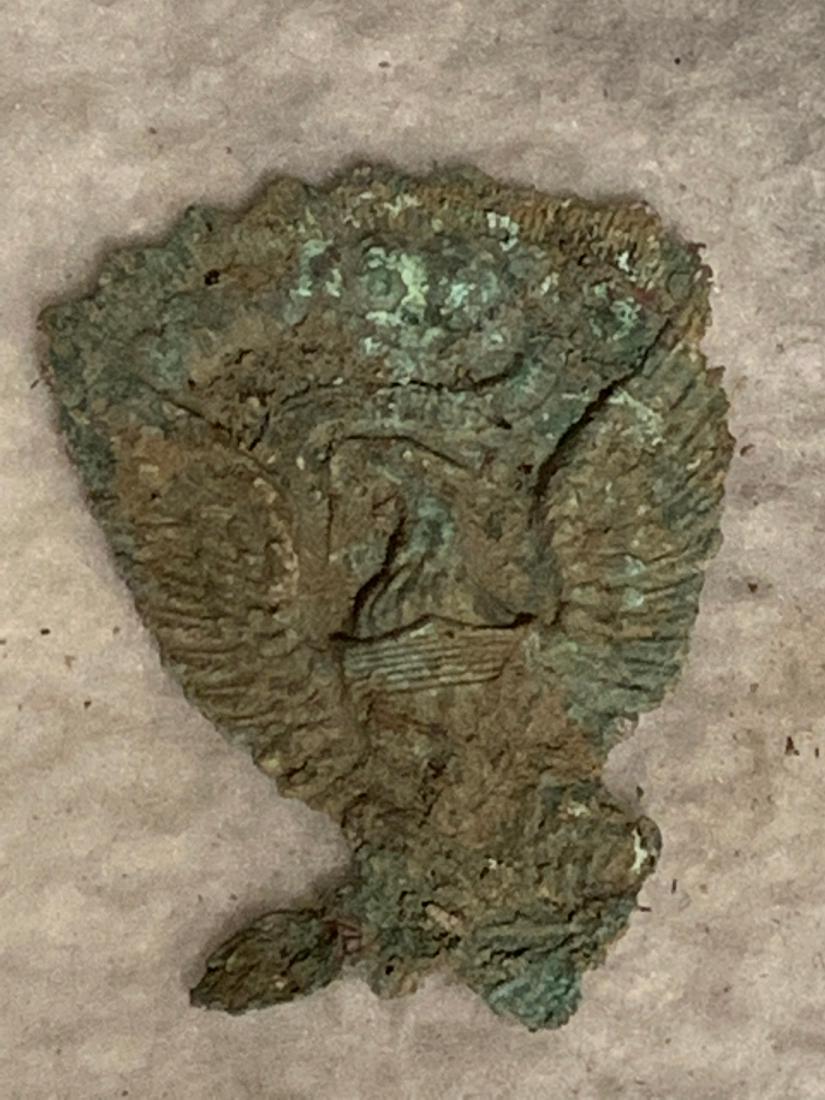 RARE CIVIL WAR JEFF DAVIS DUG HARDEE HAT PLATE: RARE CIVIL WAR JEFF DAVIS DUG HARDEE HAT PLATE. THIS WAS DUG IN MARYLAND. A GREAT FIND AND AN EXCELLENT ADDITION TO YOUR COLLECTION.