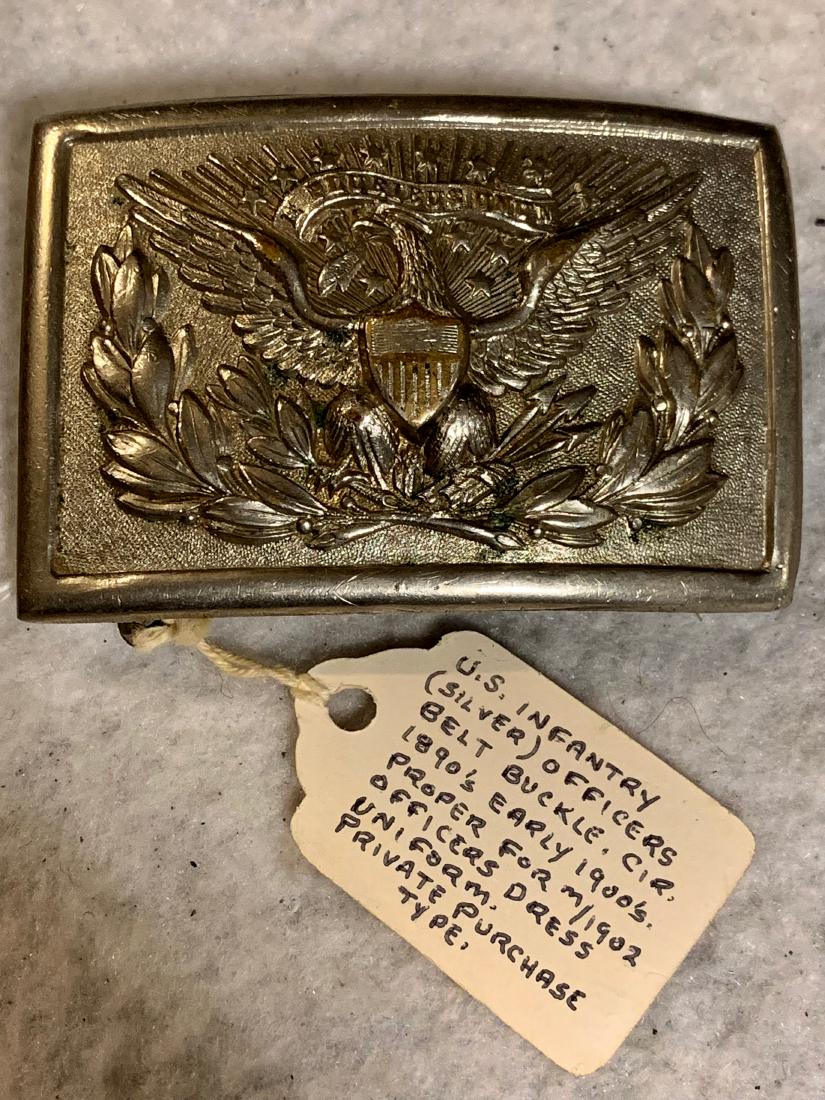 1890's U.S. INFANTRY OFFICERS BELT BUCKLE.: 1890's U.S. INFANTRY OFFICERS BELT BUCKLE. THIS SILVER BUCKLE IS IN EXCELLENT SHAPE AND CONDITION. PROPER FOR M/1902 OFFICERS DRESS UNIFORM. PRIVATE PURCHASE TYPE. A GREAT ADDITION TO YOUR COLLECTION.