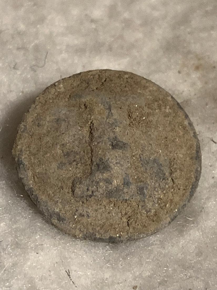 RARE CIVIL WAR CONFEDERATE INFANTRY "I" CAST METAL: RARE CIVIL WAR CONFEDERATE INFANTRY "I" CAST METAL BUTTON. BUTTON WAS RECOVERED IN THE 1960's in NY. Comes from a private collection.