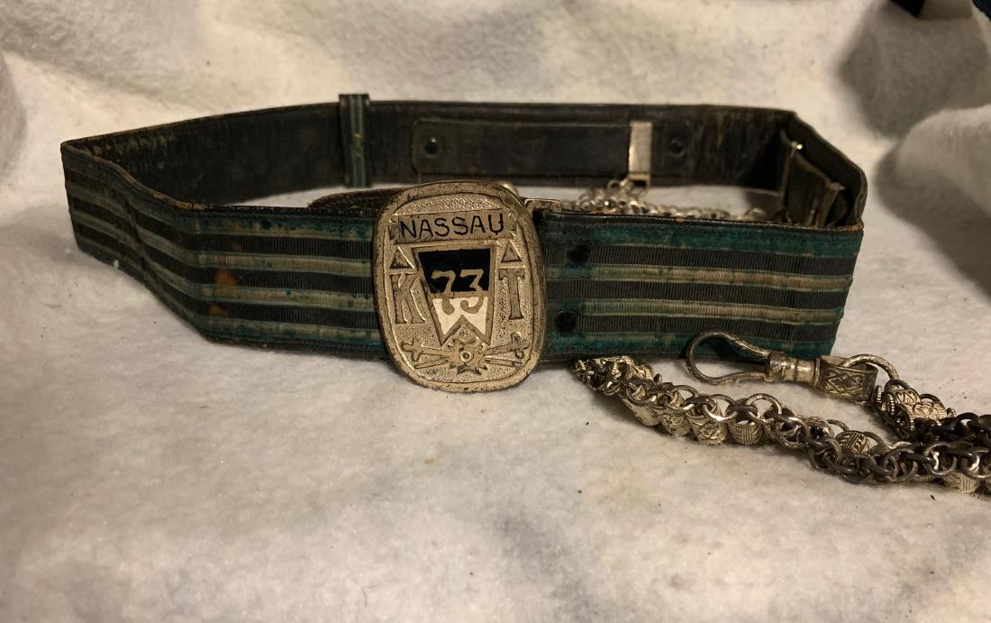 RARE 1800's TEMPLAR KNIGHTS NASSAU 73 SWORD BELT BUCKLE: RARE 1800's TEMPLAR KNIGHTS NASSAU 73 SWORD BELT BUCKLE. THIS IS A COMPLETE SET. MADE BY R.G. JACKSON. COMES WITH ALL THE HANGERS, ETC. THIS IS A RARE TEMPLAR KNIGHTS COMPLETE BELT BUCKLE. A GREAT ADD