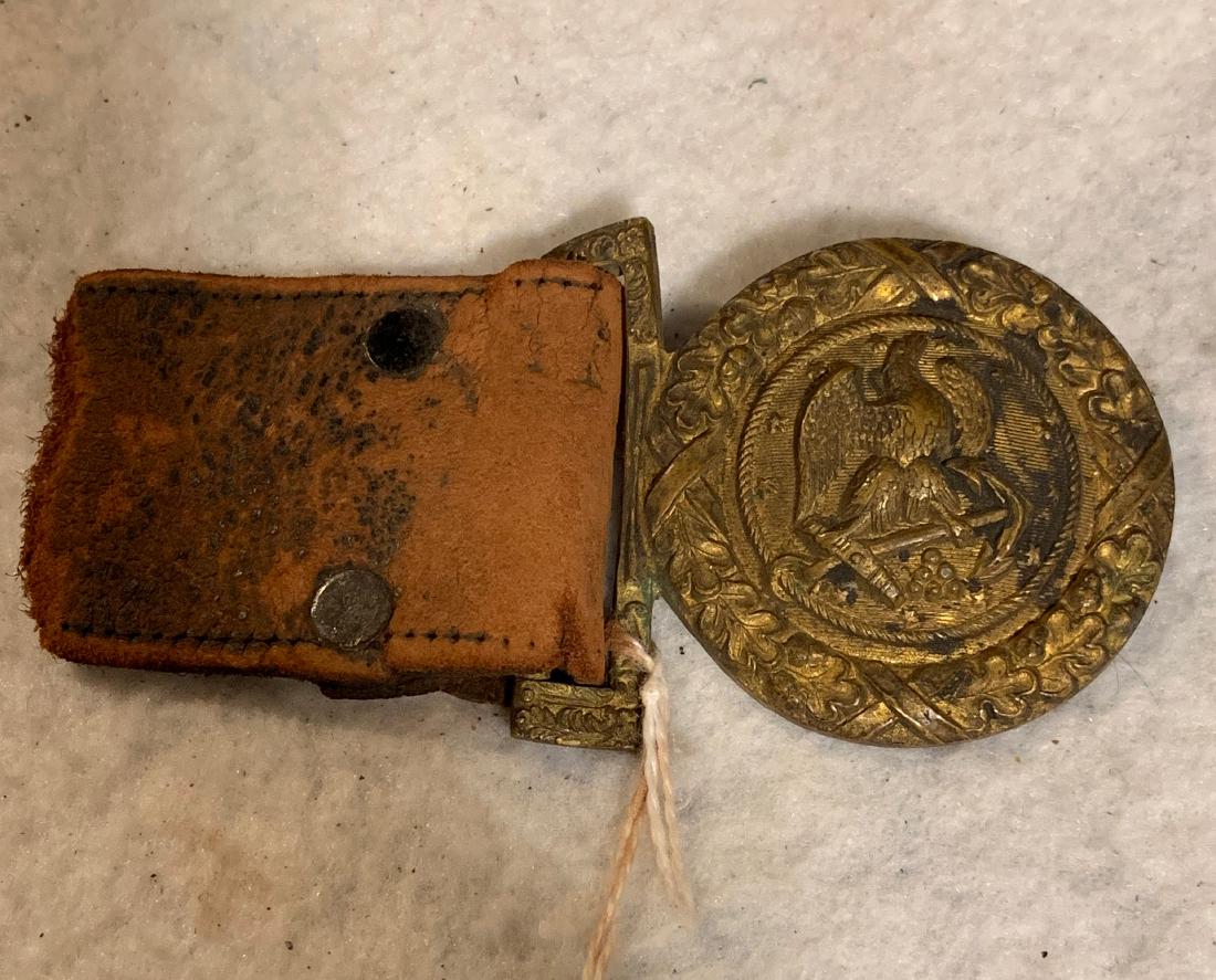 RARE CIVIL WAR NAVY OFFICERS BELT BUCKLE: RARE CIVIL WAR NAVY OFFICERS BELT BUCKLE. IN MINT OVERALL SHAPE AND CONDITION. THIS WOULD MAKE A FABULOUS ADDITION TO YOUR COLLECTION.