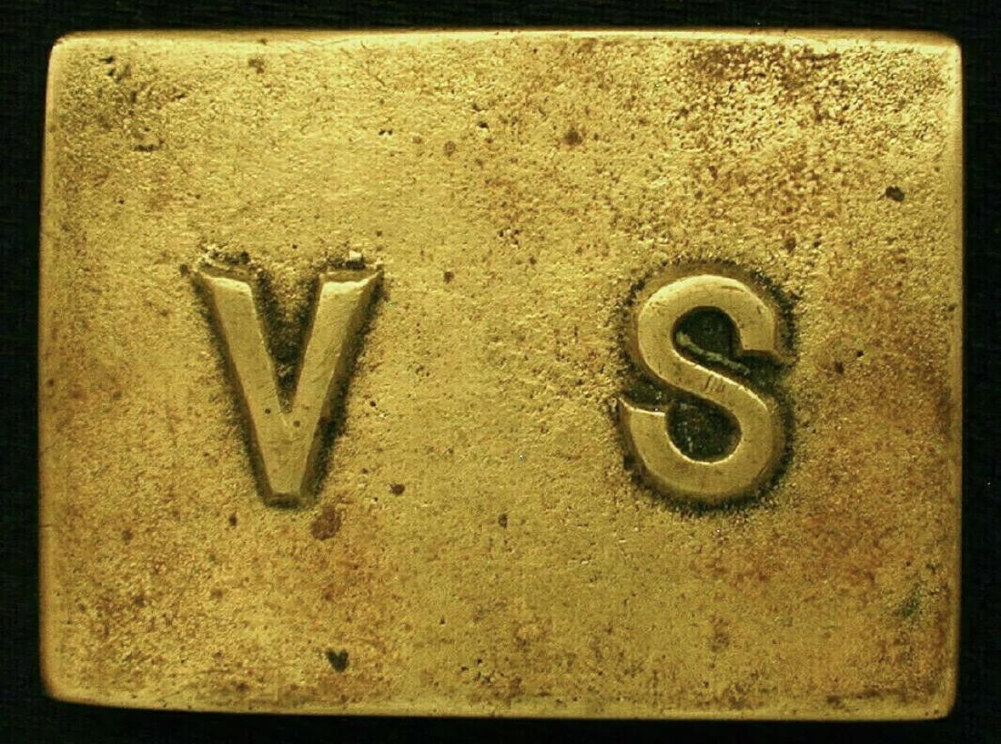 RARE CIVIL WAR TENNESSEE V.S. BELT BUCKLE: RARE CIVIL WAR TENNESSEE V.S. BELT BUCKLE. IN MINT OVERALL SHAPE AND CONDITION. HAS A BEAUTIFUL OVERALL PATINA. PLEASE VIEW PICTURES. A GREAT ADDITION TO YOUR COLLECTION. COMES FROM A 60+ YEAR OLD CIV