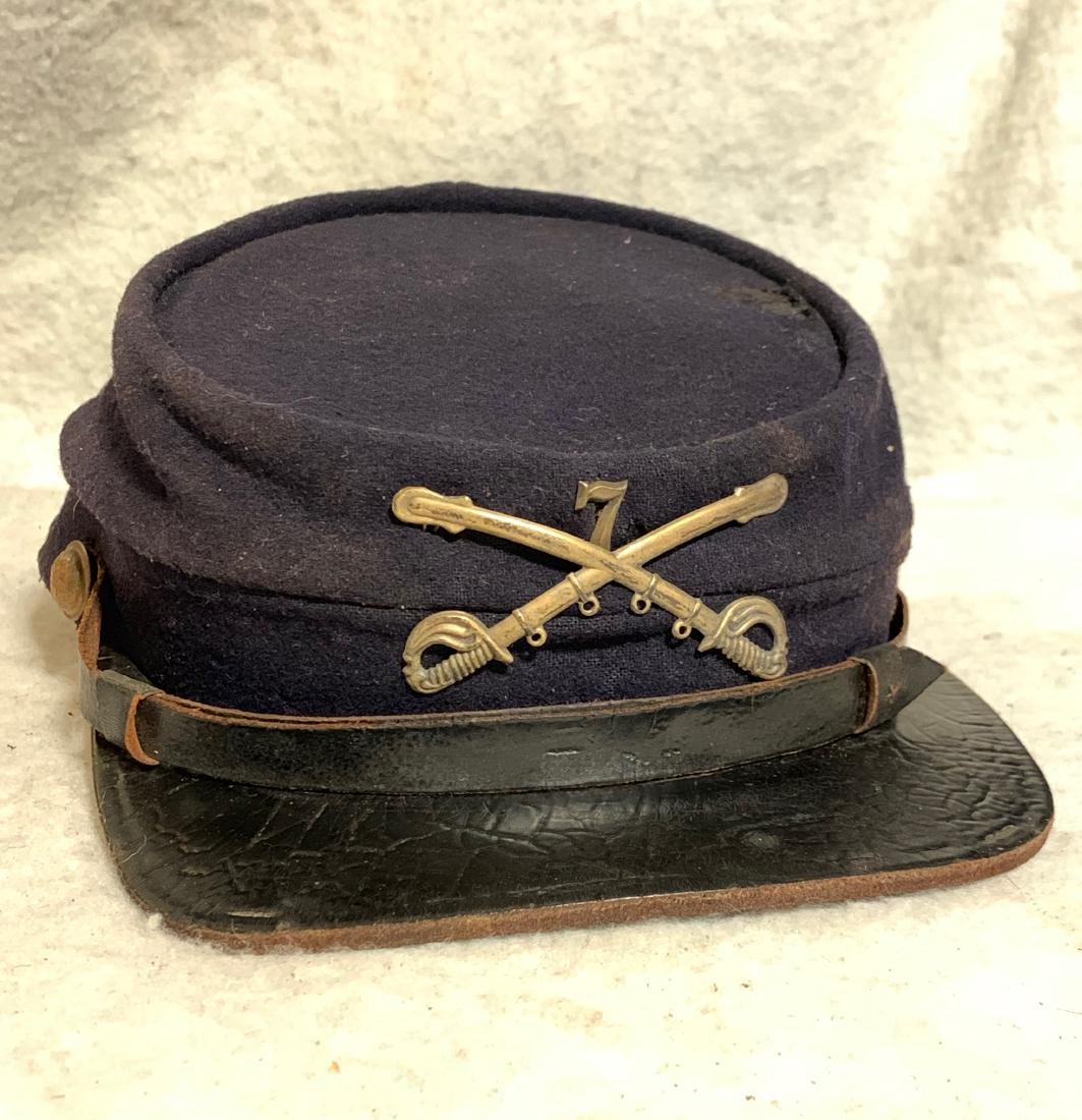 SCARCE CIVIL WAR 7TH CAVALRY OFFICERS KEPI: SCARCE CIVIL WAR 7TH CAVALRY OFFICERS KEPI. IN MINT AND EXCELLENT OVERALL SHAPE AND CONDITION. HAS A VERY NICE OVERALL PATINA. KEPI WAS VERY WELL PRESERVED AND MINT FOR ITS AGE. A RARE FIND AND AN EXC