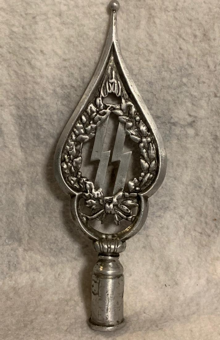 WW2 GERMAN NAZI SS FLAG POST W/ MAKER MARKS: WW2 GERMAN NAZI SS FLAG POST W/ MAKER MARKS. IN EXCELLENT SHAPE AND OVERALL CONDITION WITH A BEAUTIFUL OVERALL PATINA. HAS MAKER MARKS ON IT - VIEW PICTURES. A GREAT FIND AND AN EXCELLENT ADDITION TO 