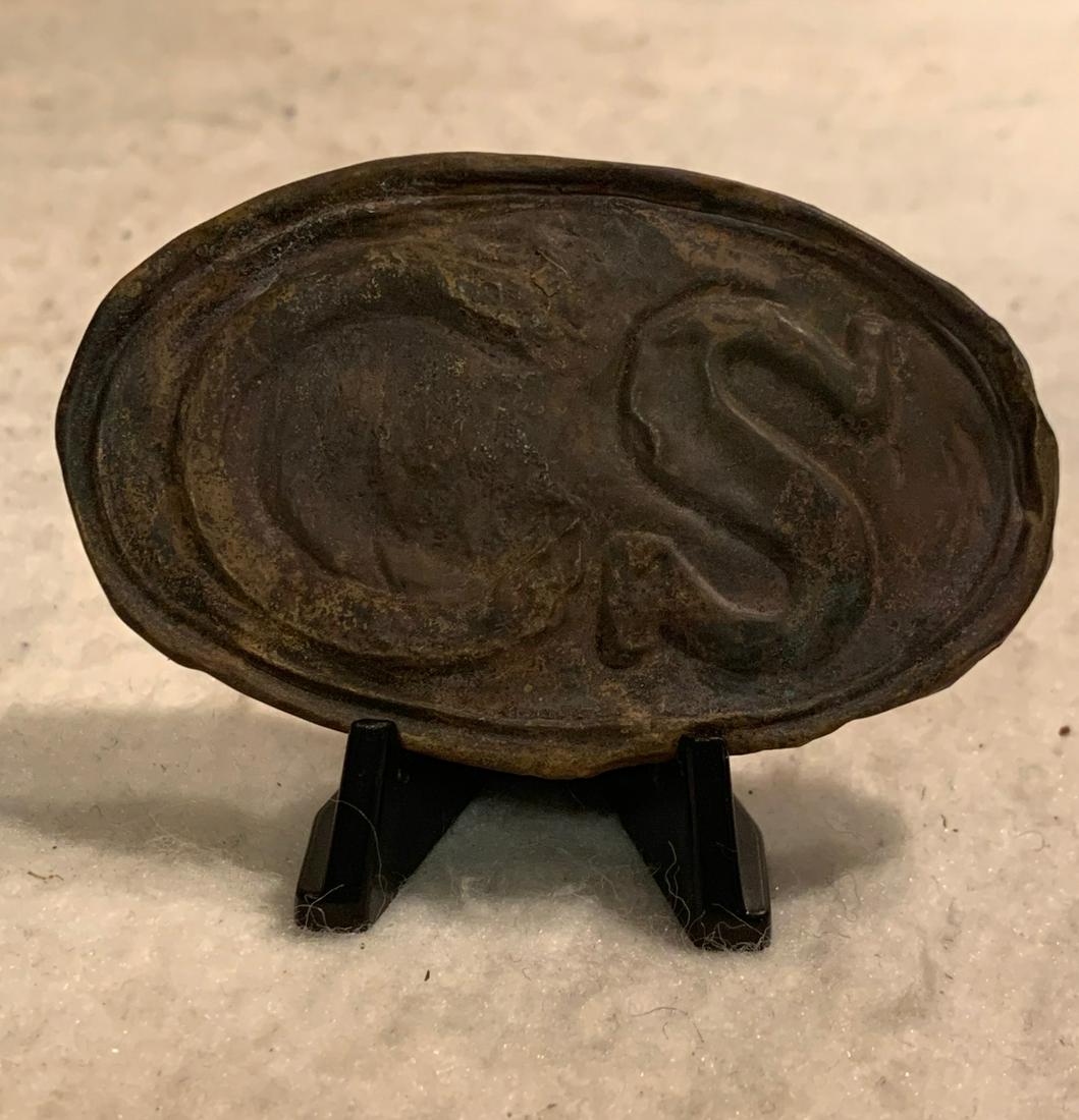 SCARCE CIVIL WAR C.S. CONFEDERATE BELT BUCKLE: SCARCE CIVIL WAR C.S. CONFEDERATE BELT BUCKLE. IN GOOD OVERALL SHAPE AND CONDITION WITH A BEAUTIFUL OVERALL PATINA. BUCKLE APPEARS TO BE WELL WORN AND VERY WELL USED. SHOWS SIGNS OF BATTLE USE. PLEASE