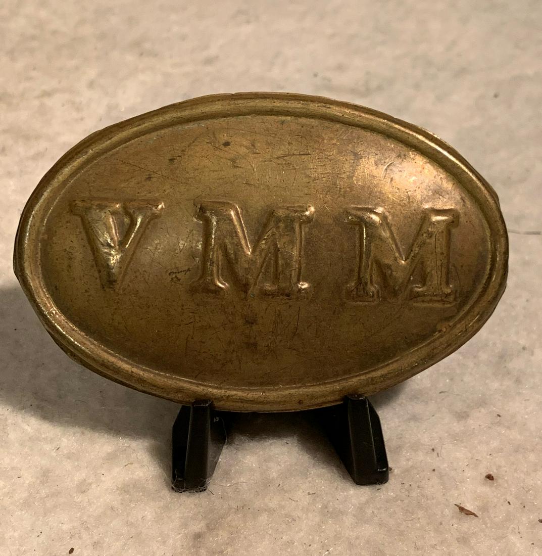 RARE CIVIL WAR VOLUNTEER MAIN MILITIA VMM BELT PLATE: RARE CIVIL WAR VOLUNTEER MAIN MILITIA VMM BELT PLATE. IN EXCELLENT OVERALL SHAPE AND CONDITION WITH A BEAUTIFUL OVERALL PATINA. PLEASE VIEW ALL PICTURES. A GREAT ADDITION TO YOUR COLLECTION.