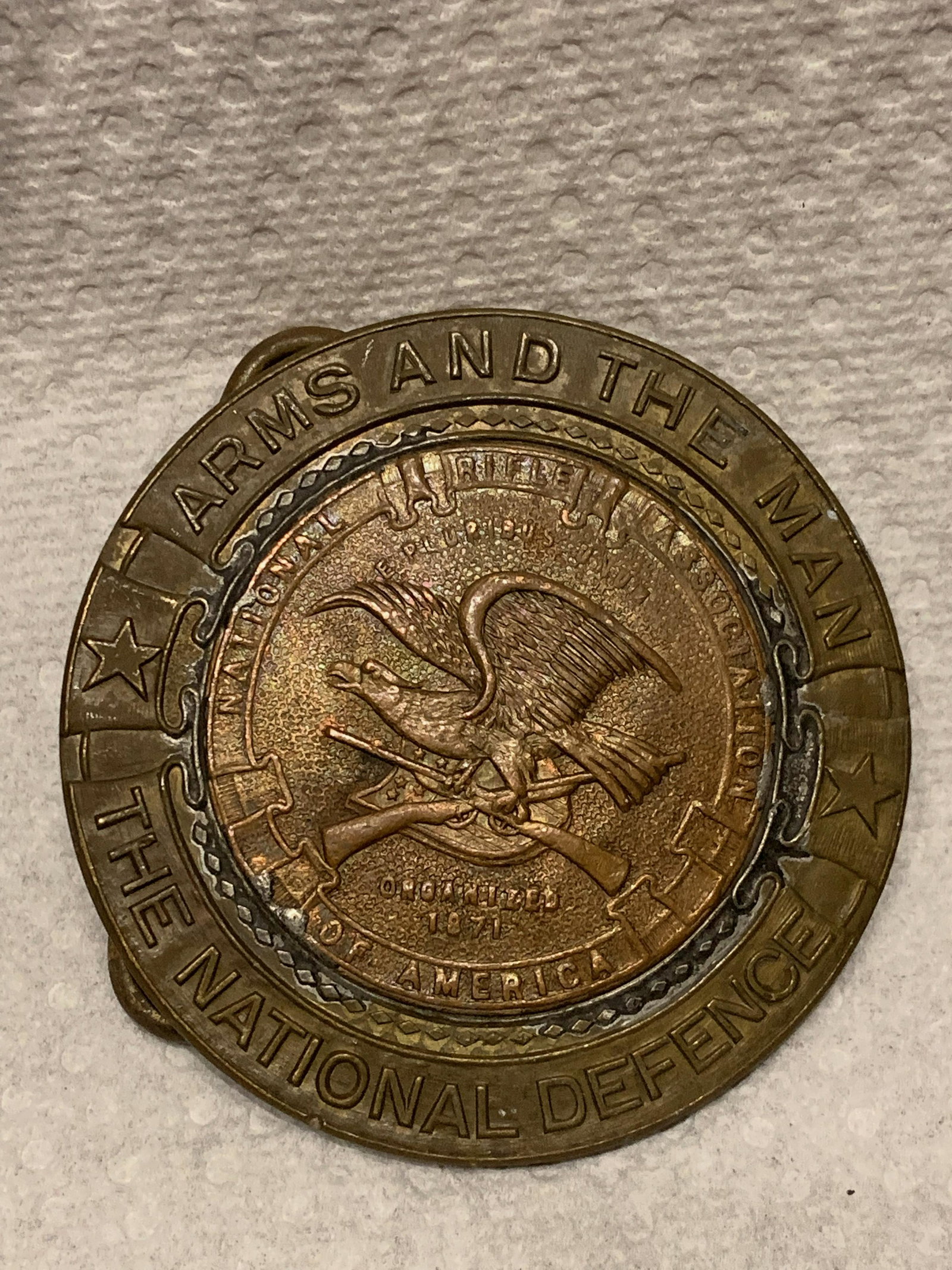 ANTIQUE THE NATIONAL DEFENCE BELT BUCKLE: ANTIQUE THE NATIONAL DEFENCE BELT BUCKLE. IN EXCELLENT SHAPE AND OVERALL CONDITION WITH A BEAUTIFUL OVERALL PATINA. HAS MAKER MARKS ON THE BACK. CREEDMOOR RANGE - LI HONORARY MEMBER. A GREAT FIND AND 