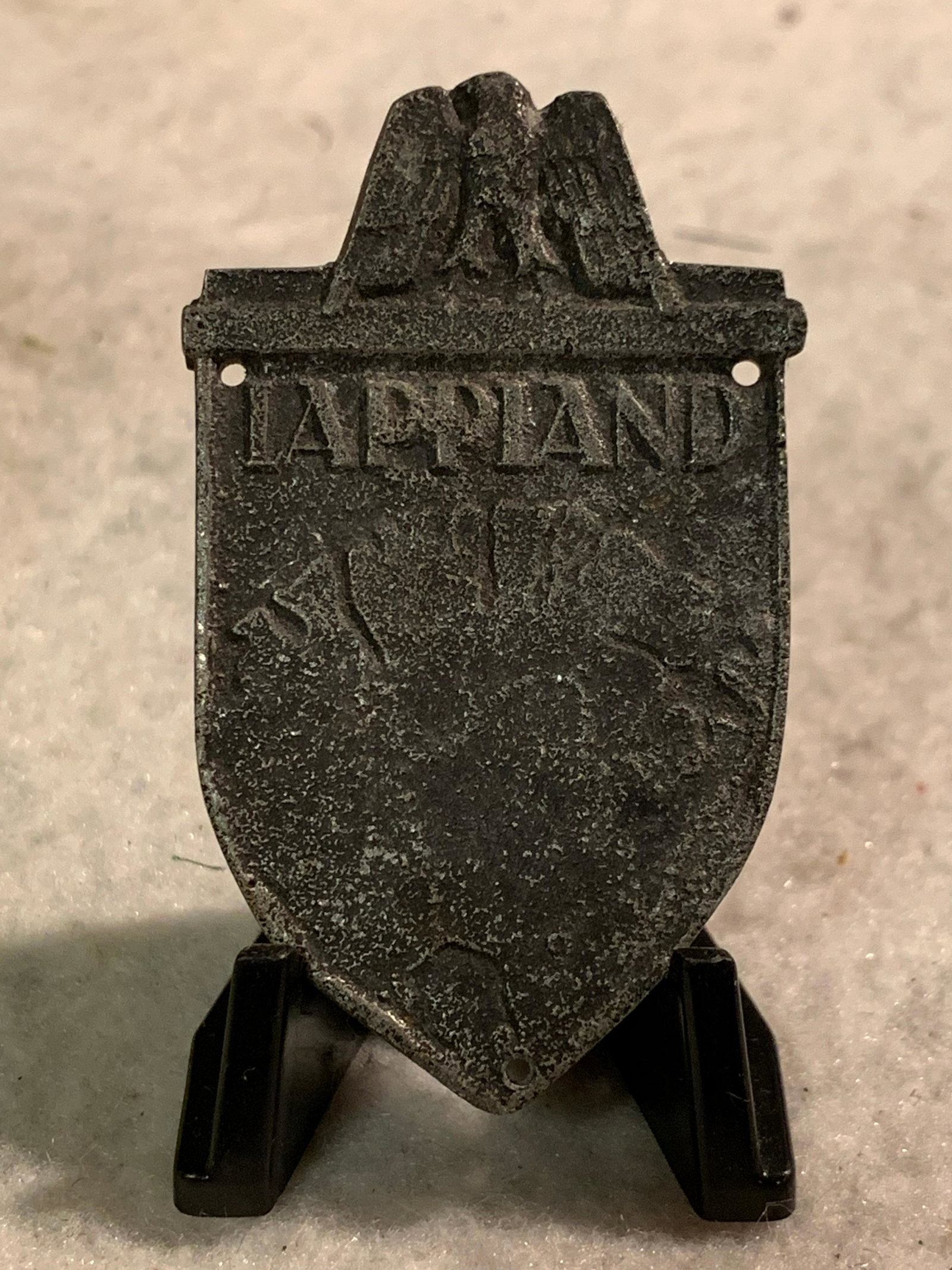 WW2 GERMAN CAMPAIGN LAPPLAND SHIELD: WW2 GERMAN CAMPAIGN LAPPLAND SHIELD. he Lappland Shield (German: Lapplandschild) was a World War IIGerman military decoration awarded to those military personnel of General Franz BÃ¶hmeâ€™s 20t