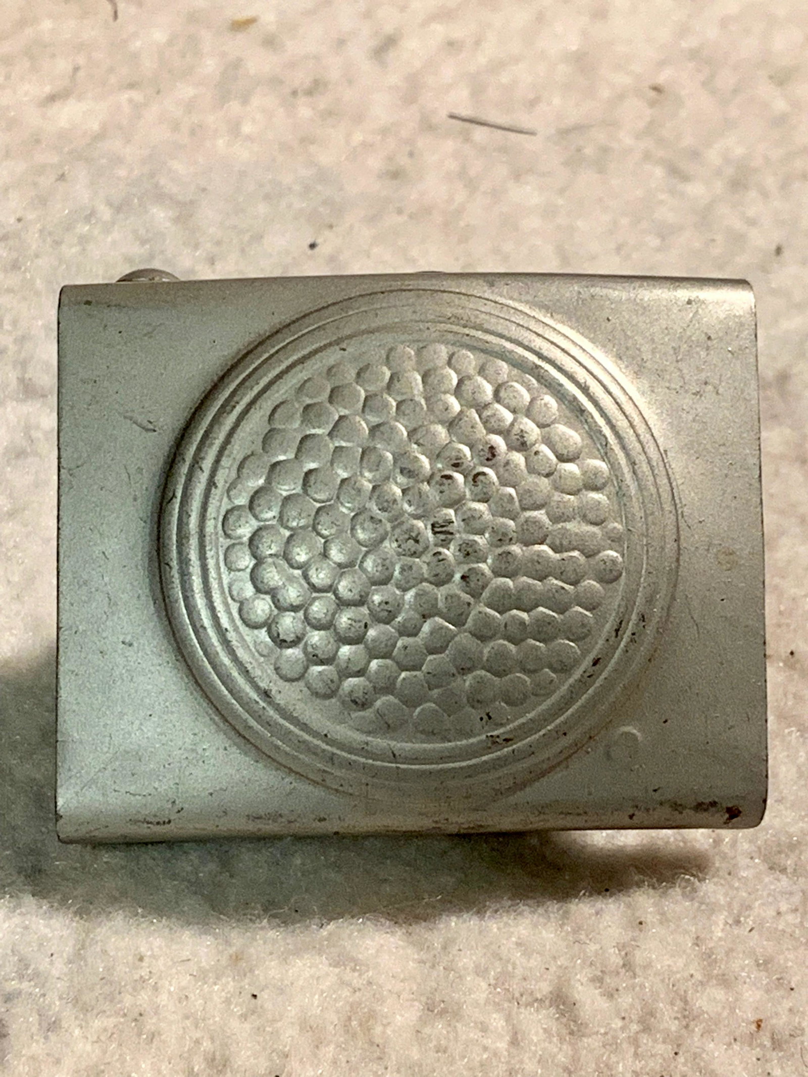 WW2 GERMAN PENILE BATALLION BELT BUCKLE: WW2 GERMAN PENILE BATALLION BELT BUCKLE. IN EXCELLENT OVERALL SHAPE AND CONDITION. A GREAT FIND AND AN EXCELLENT ADDITION TO YOUR WW2 COLLECTION.