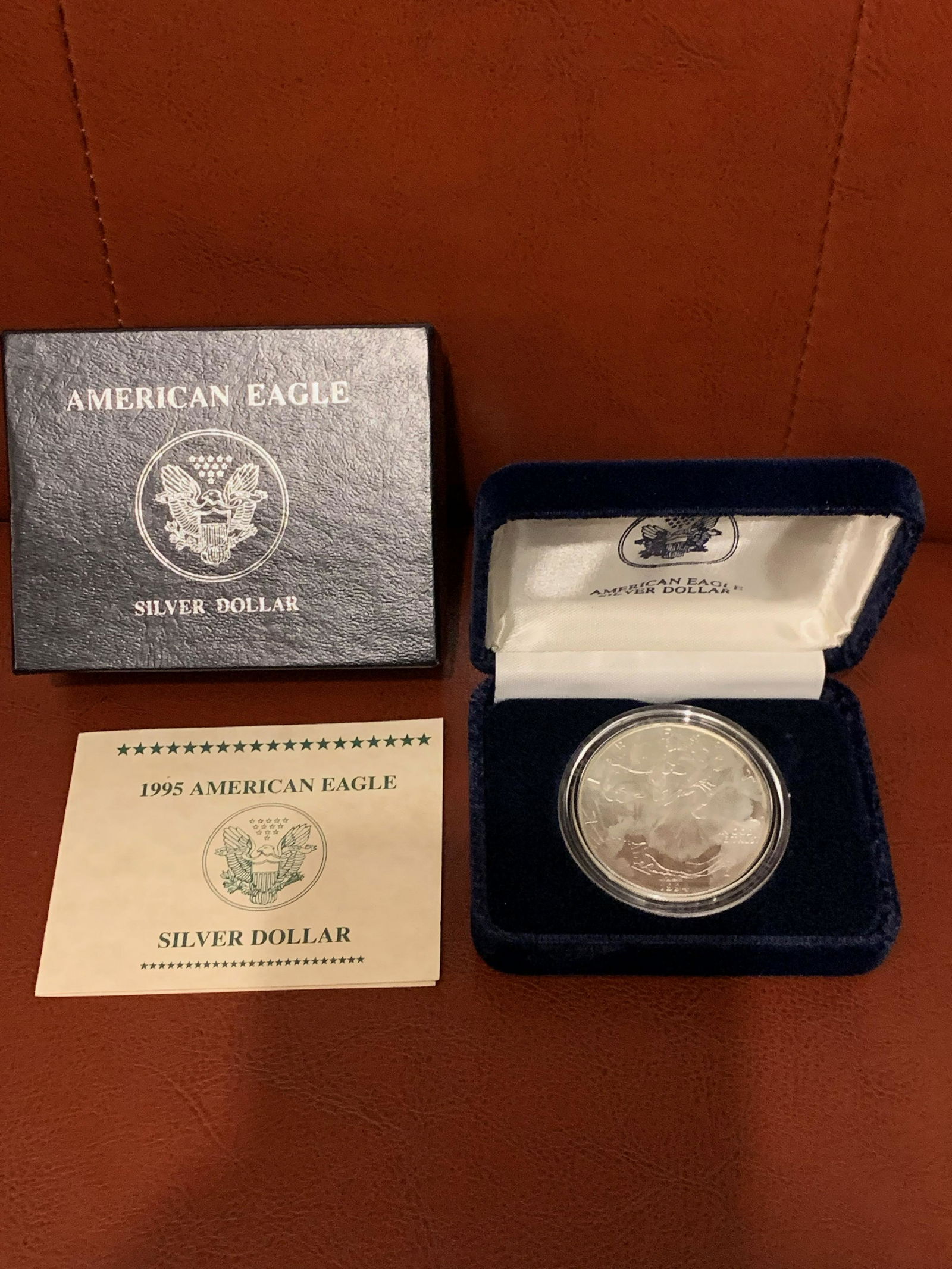 1995 AMERICAN EAGLE 1 OZ SILVER DOLLAR W/ BOX (1 of 3)