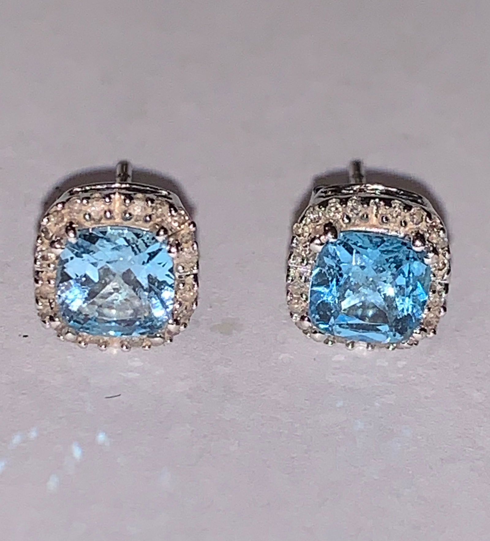 10K 1.0 TCW BLUE TOPAZ & DIAMONDS STUDS EARRINGS (1 of 3)