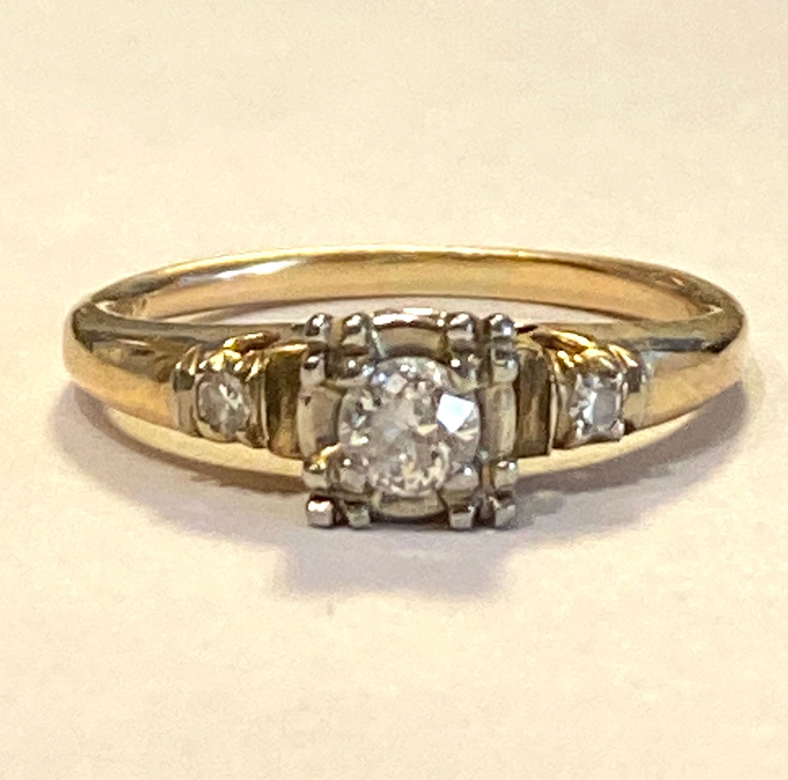 ANTIQUE 14K GOLD 0.25 TCW DIAMOND RING (1 of 3)