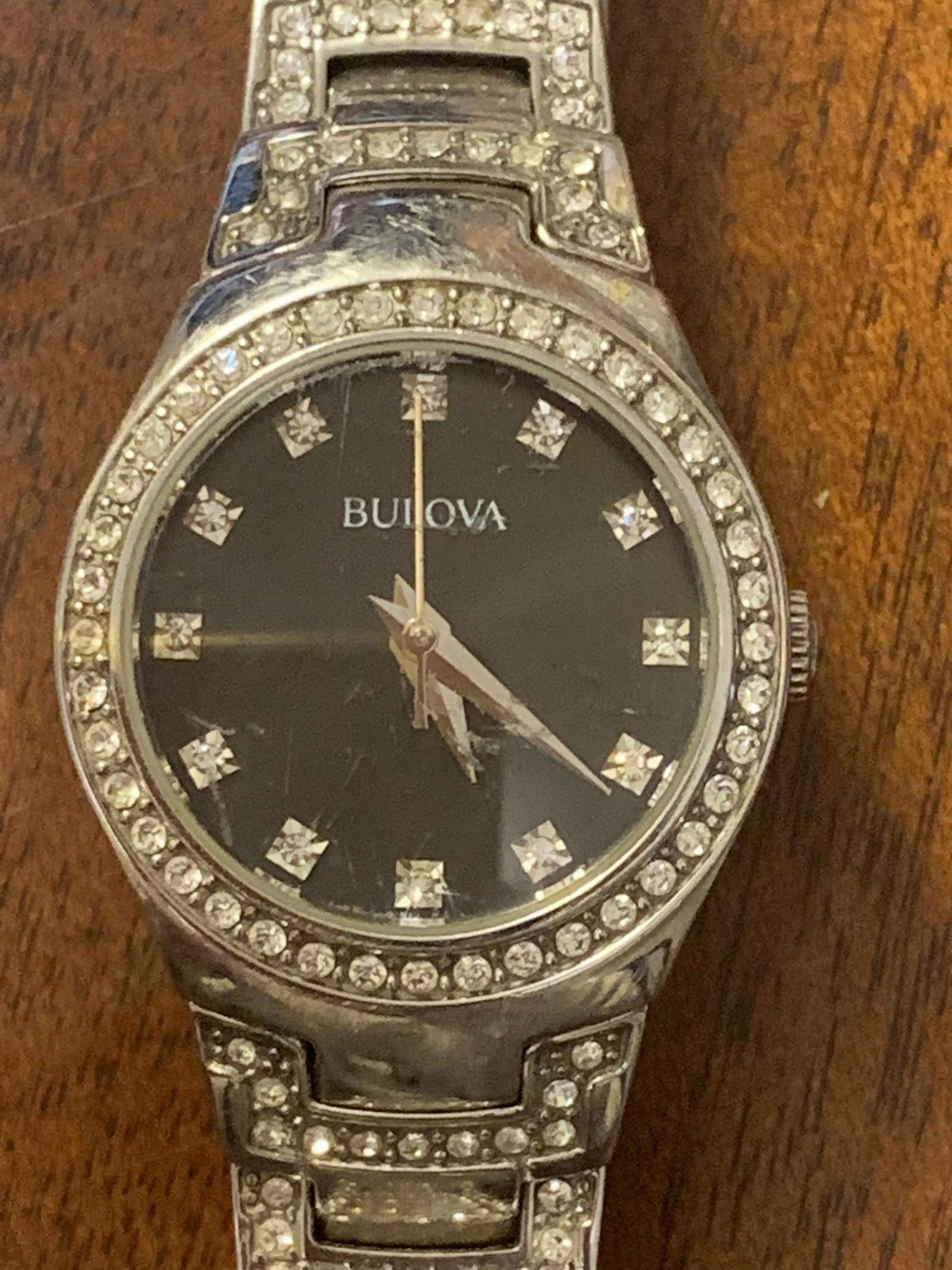 LADIES BULOVA WRISTWATCH: LADIES BULOVA WRISTWATCH. A GREAT WATCH TO ADD TO YOUR WATCH COLLECTION.