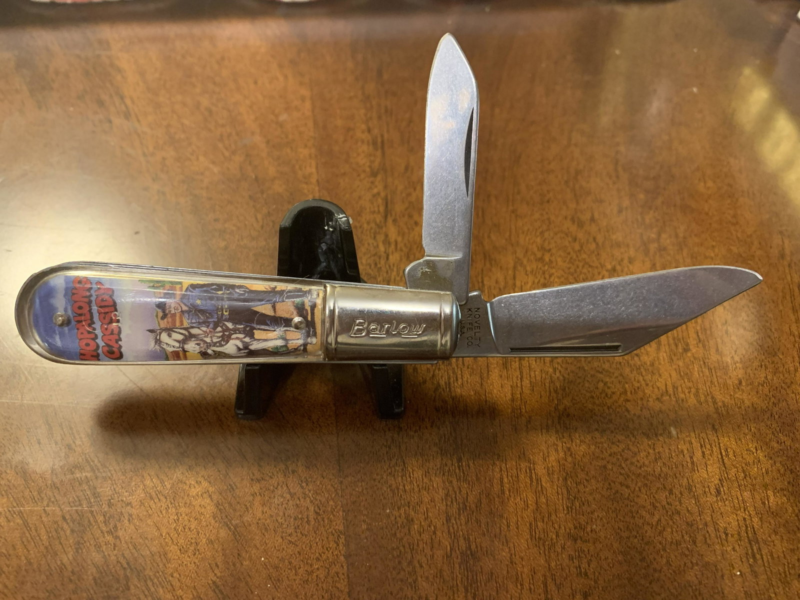 BARLOW HOPALONG CASSIDY POCKET KNIFE: BARLOW HOPALONG CASSIDY POCKET KNIFE. A GREAT ADDITION TO YOUR COLLECTION.