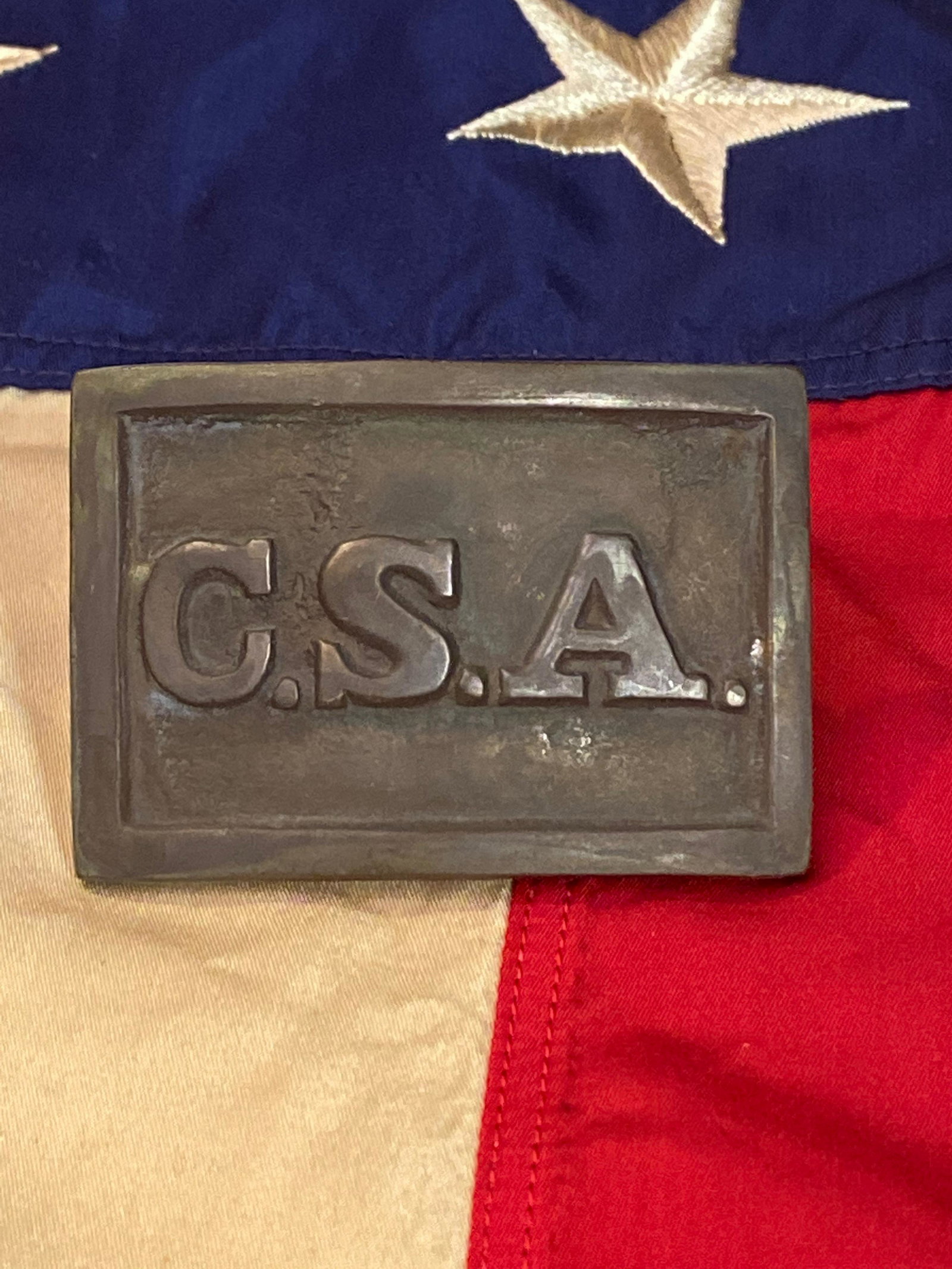 SCARCE CIVIL WAR CONFEDERATE CSA BELT BUCKLE: SCARCE CIVIL WAR CONFEDERATE CSA BELT BUCKLE. IN EXCELLENT SHAPE AND OVERALL CONDITION. HAS A BEAUTIFUL OVERALL PATINA. A GREAT FIND AND AN EXCELLENT ADDITION TO YOUR COLLECTION.