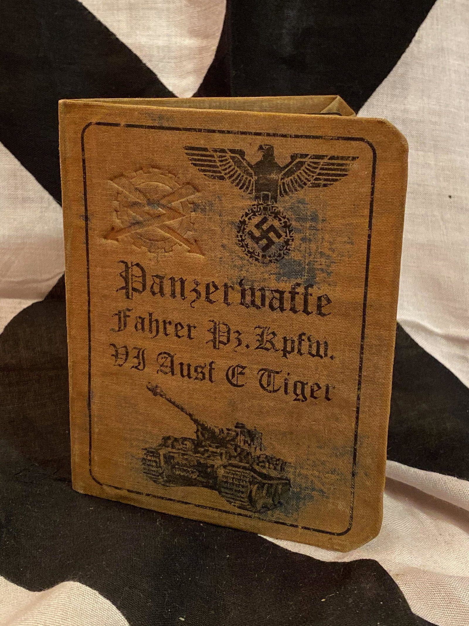 RARE WW2 GERMAN PANZER OFFICERS PASSPORT: RARE WW2 GERMAN PANZER OFFICERS PASSPORT. IN EXCELLENT SHAPE AND OVERALL CONDITION. APPEARS TO BE WELL USED AND HAS A GREAT OVERALL PATINA. THIS IS A RARE FIND. IDENTIFIED SOLDIERS PASSPORT. PLEASE VI