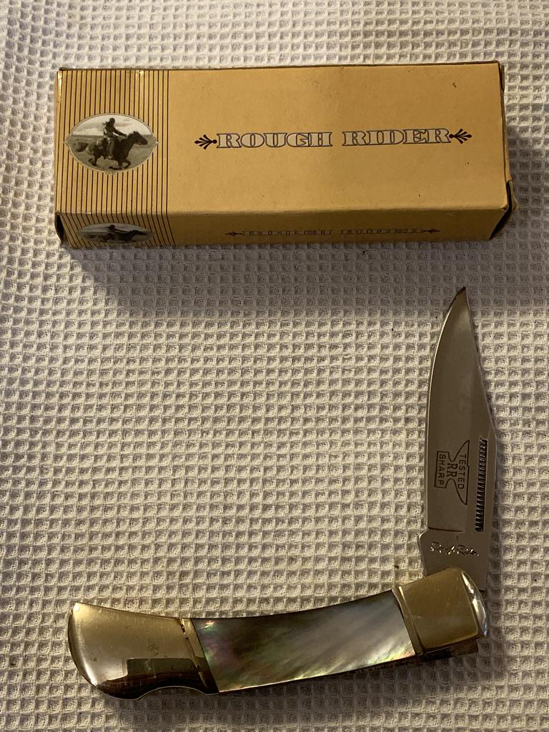 ROUGH RIDER POCKET KNIFE: ROUGH RIDER POCKET KNIFE. IN MINT SHAPE AND OVERALL CONDITION. LIKE BRAND NEW! A GREAT ADDITION TO YOUR COLLECTION!