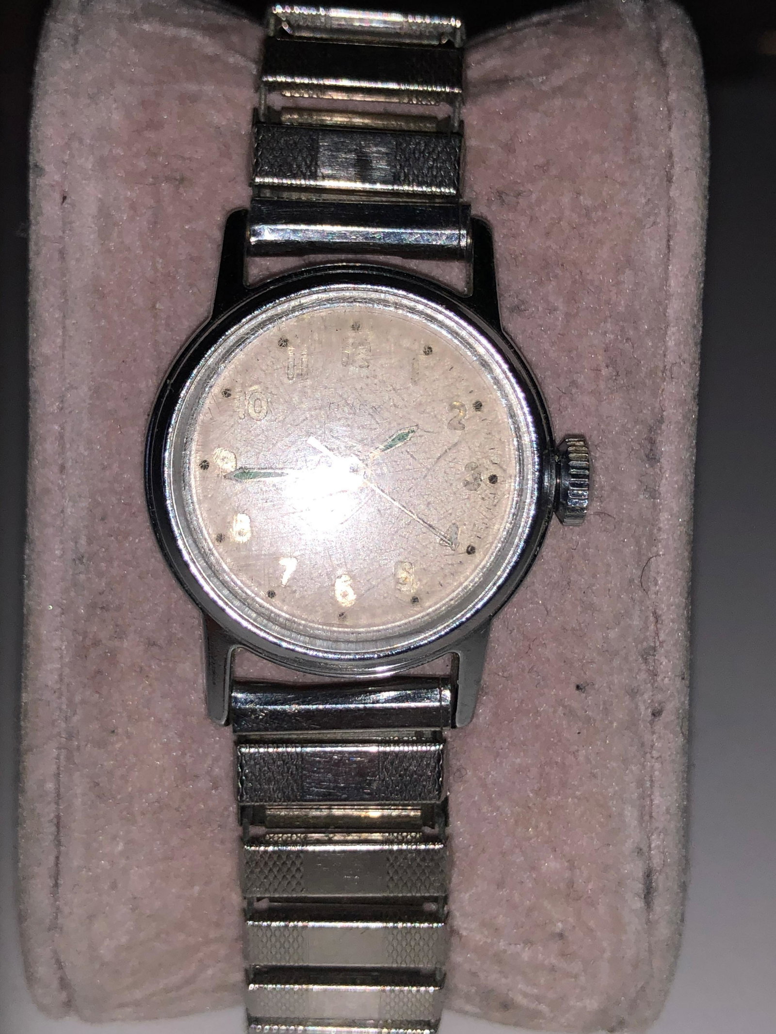 ANTIQUE TIMEX WRITSTWATCH: ANTIQUE TIMEX WRITSTWATCH