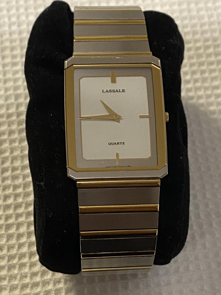 VINTAGE LASSALE QUARTZ WATCH: VINTAGE LASSALE QUARTZ WATCH. A GREAT ADDITION TO YOUR COLLECTION.
