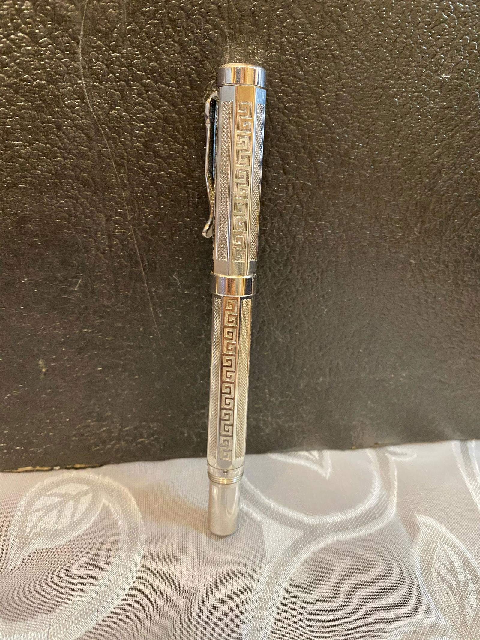 VERSACE INSPIRED ITALIAN BALL POINT PEN: VERSACE INSPIRED ITALIAN BALL POINT PEN. IN MINT OVERALL SHAPE AND CONDITION. A GREAT ADDITION TO YOUR COLLECTION.
