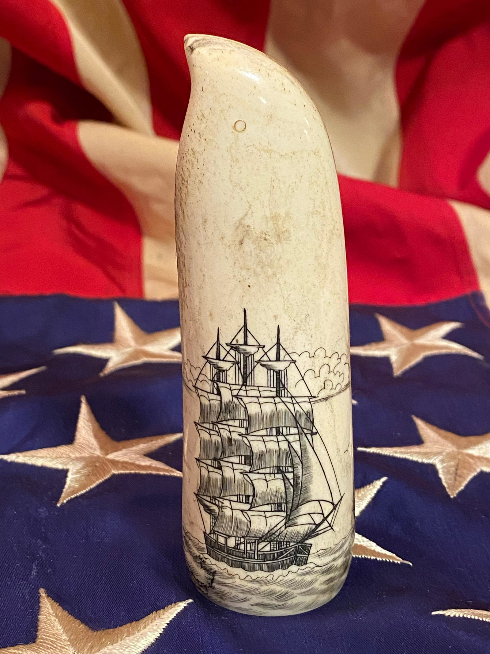 AUTH. CIVIL WAR ERA WHALE TOOTH SCRIMSHAW: AUTH. CIVIL WAR ERA WHALE TOOTH SCRIMSHAW. IN EXCELELNT OVERALL SHAPE AND CONDITION WITH A BEAUTIFUL OVERALL PATINA. BEAUTIFULLY HAND ENGRAVED THROUGHOUT. PLEASE VIEW ALL DETAILED PICTURES. A GREAT FI