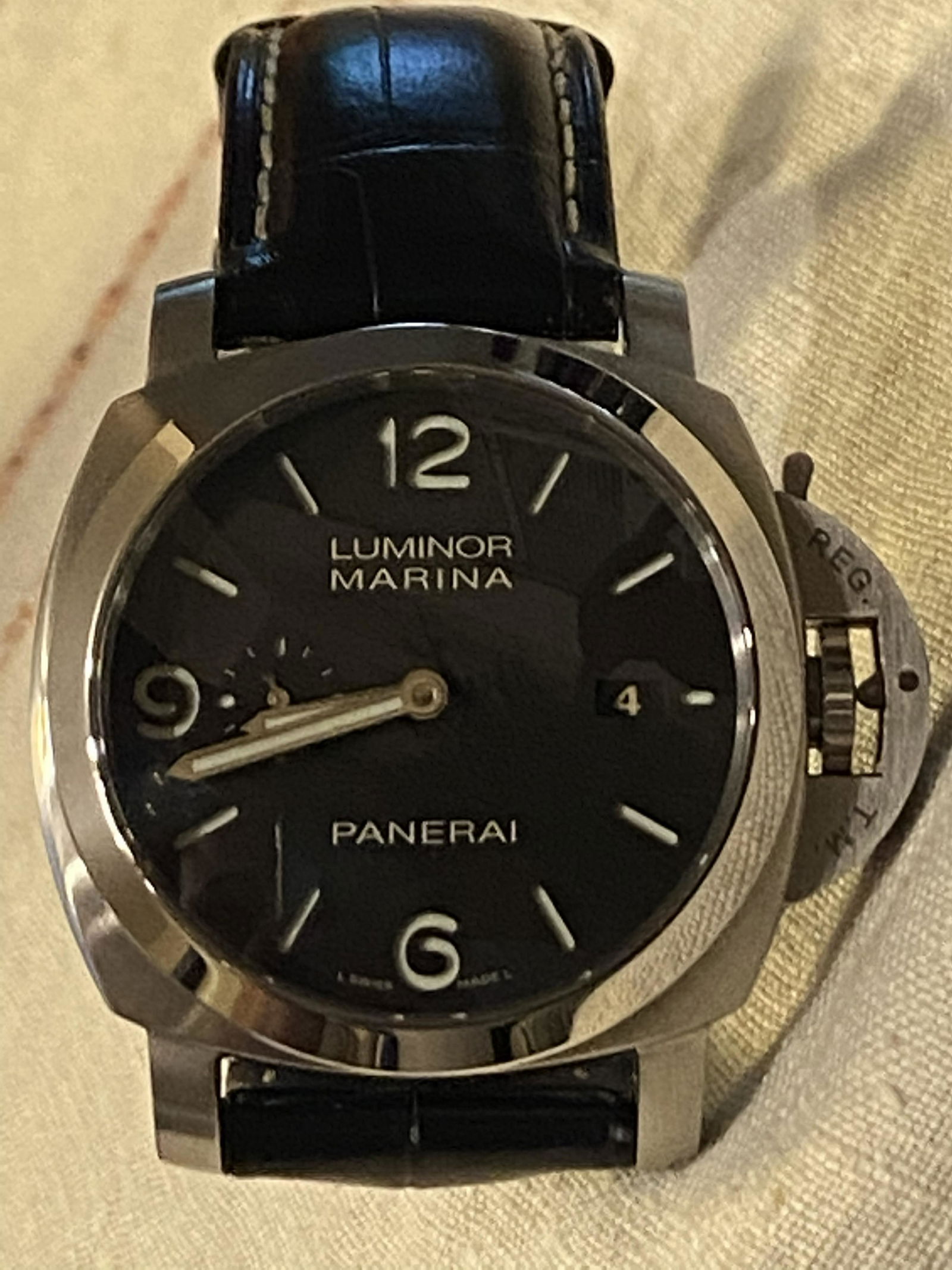 PANERAI LUMINOR MARINA PAM00351 WATCH: PANERAI LUMINOR MARINA PAM00351 WATCH. THIS WATCH RUNS AND KEEPS PERFECT TIMING. THIS WATCH HAS NOT BEEN AUTHENTICATED. SELLING AS-IS. WAS TESTED FOR 24 HOURS AND KEEPS PERFECT TIME. WORKS AND RUNS GR